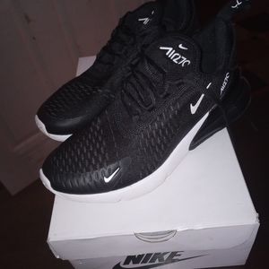 Nike Air Max 270
